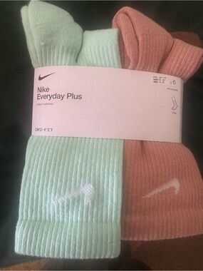 Nike Everyday Plus Crew Socks - Mint Green & Dusty Rose (6-pack)